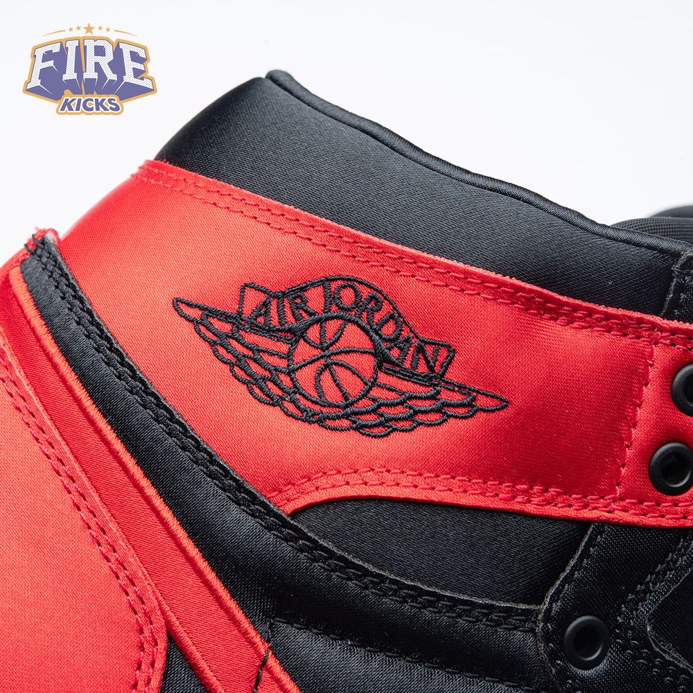 Jordan 1 Retro High OG Satin Bred Unisex