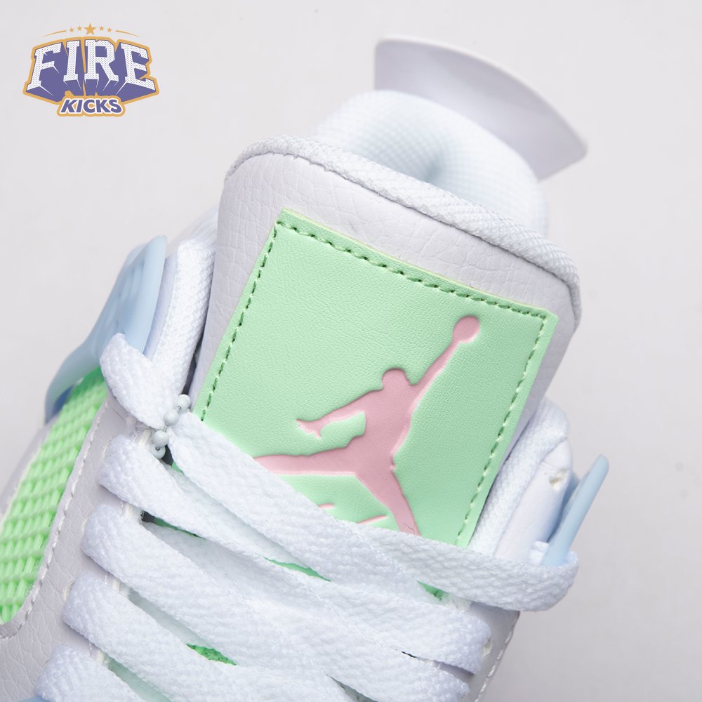 Jordan 4 Retro Valentine's Day (2026) Unisex