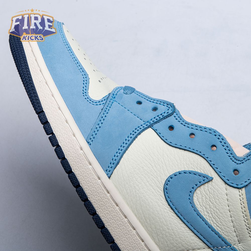 Air Jordan 1 Retro High OG "First in Flight" Unisex