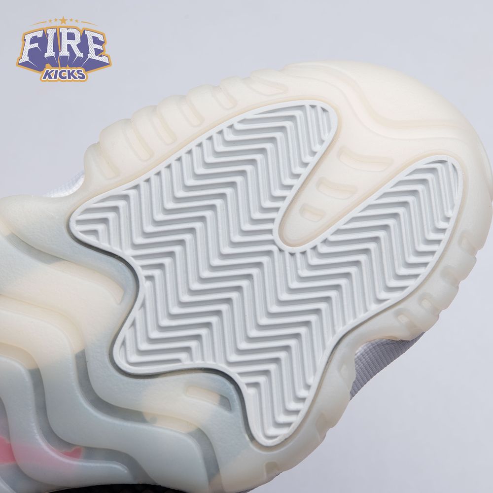 Jordan 11 Retro Platinum Tint 378037-016 Unisex