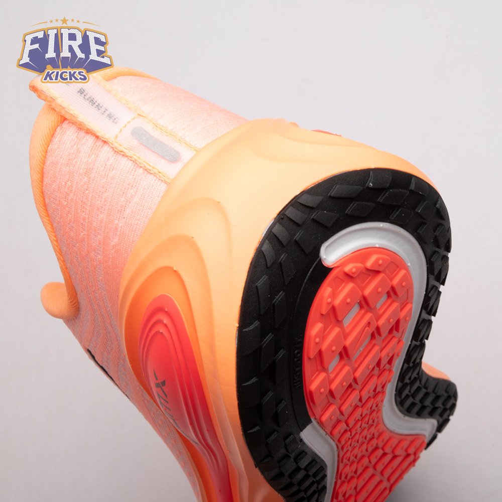 Nike Vomero Plus Orange Pulse HV8150-801 Unisex