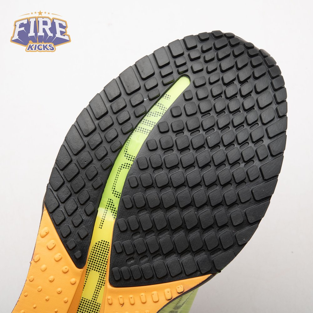 Nike Pegasus Premium Alabaster Volt HQ2592-701 Unisex