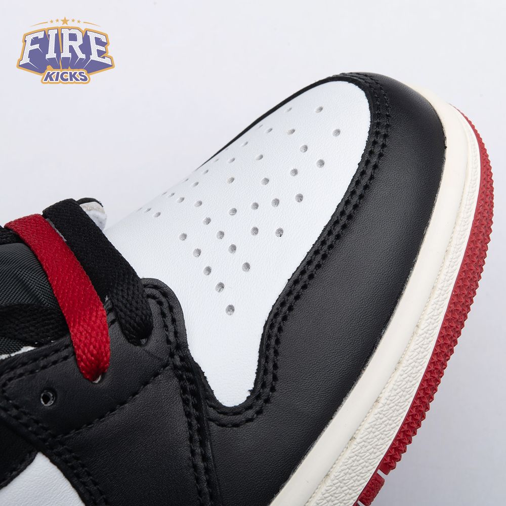Jordan 1 Retro High OG 'Black Toe Reimagined' DZ5485 106 Unisex