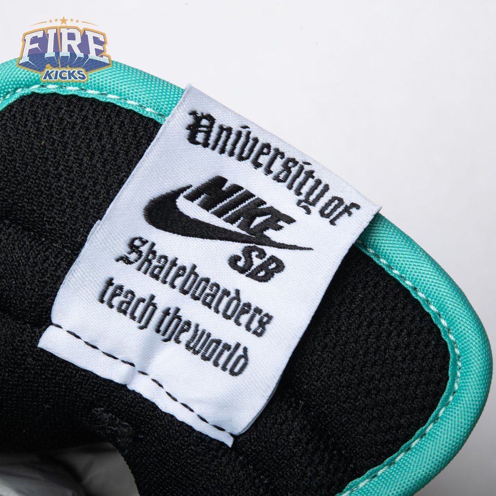 Nike SB Dunk Low CSEF HJ4132-100 Unisex