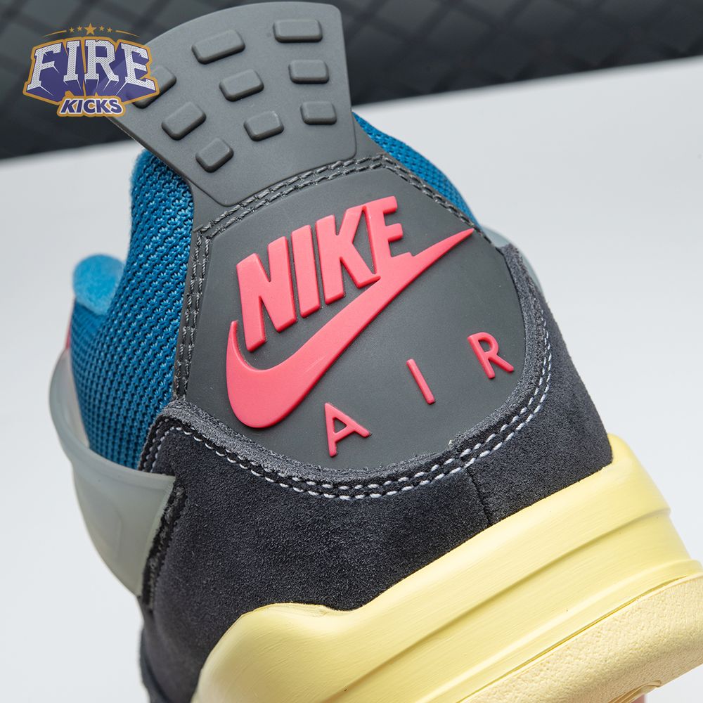 Air Jordan 4 Retro 'Off Noir' Unisex