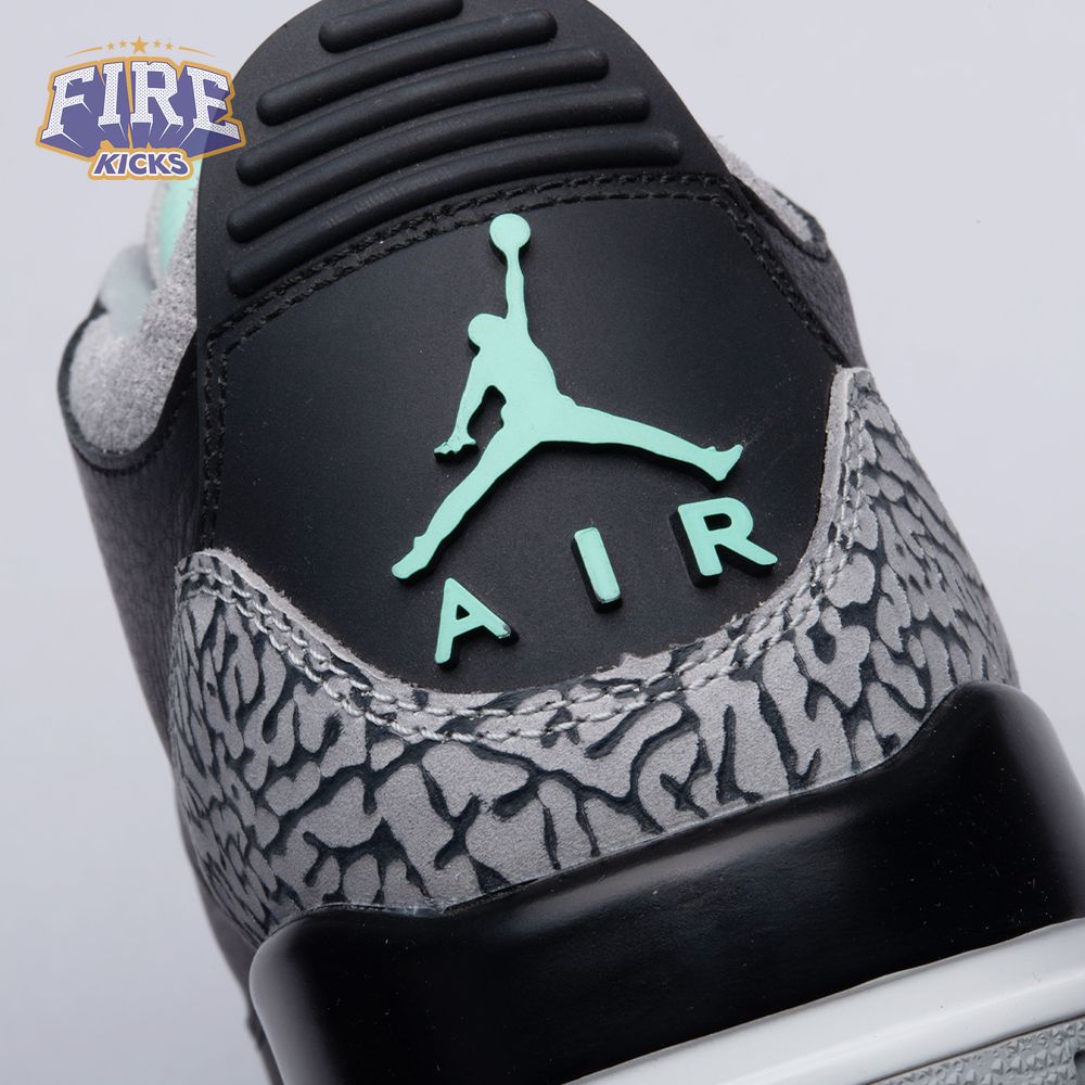 Jordan 3 Retro Green Glow CT8532-031 Unisex