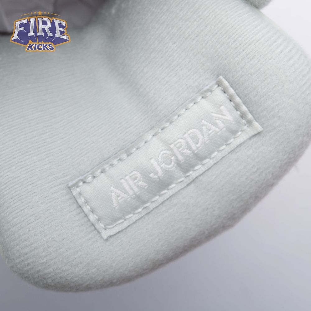 Air Jordan 4 "Seafoam" HV0823-003 Unisex