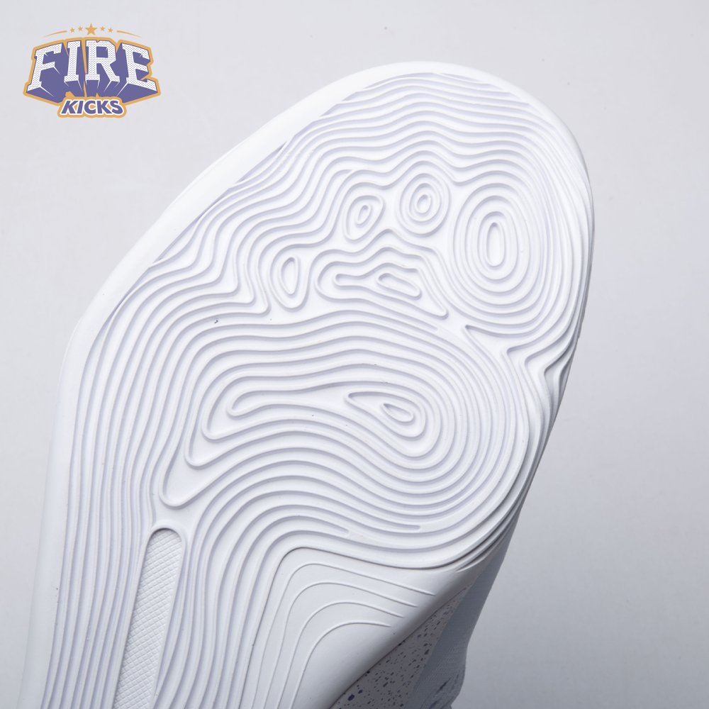 Nike Kobe 9 Elite Low EM Protro White Court Purple IH1401-100 Unisex