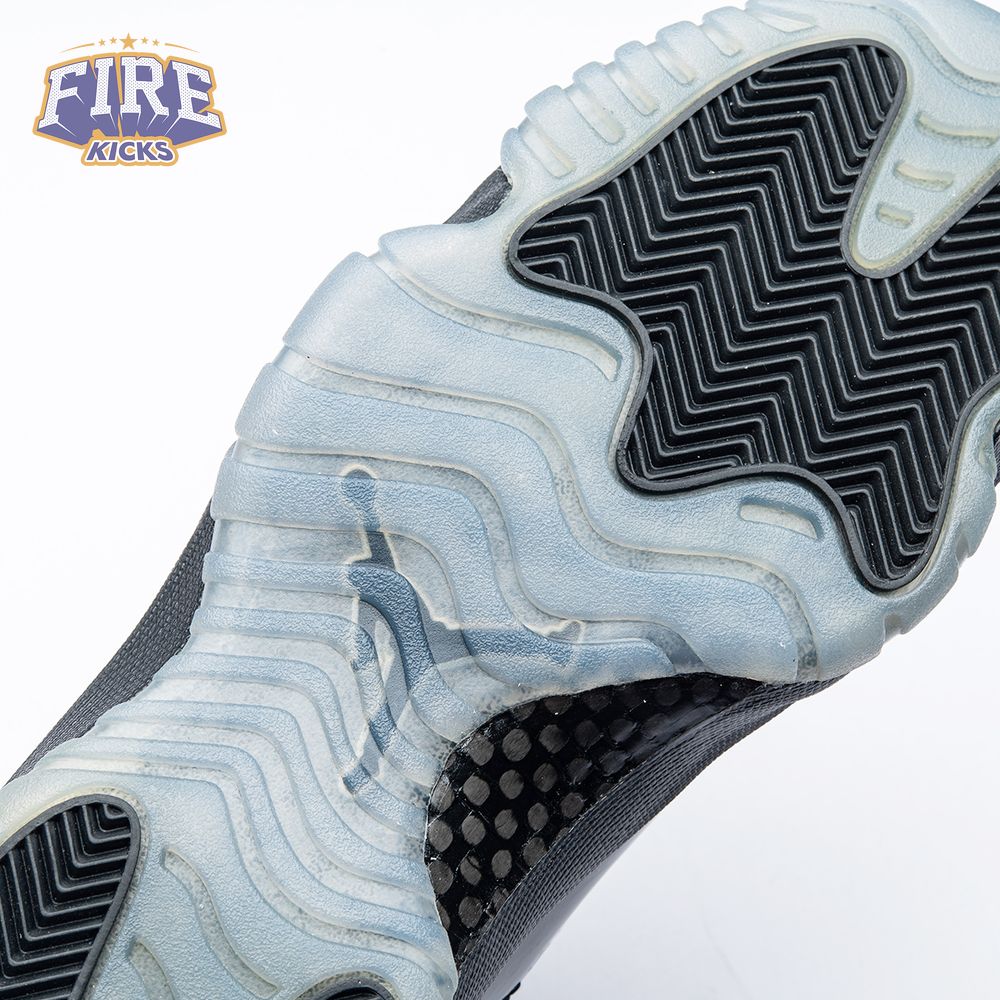 Air Jordan 11 Retro Cap and Gown Men's
