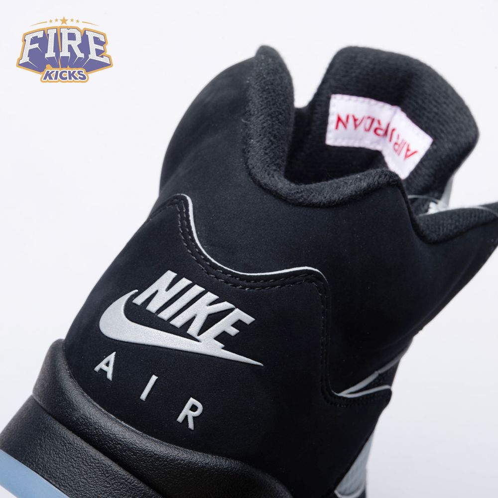 Air Jordan 5 'Black Metallic Reimagined' HF3975 001 Unisex