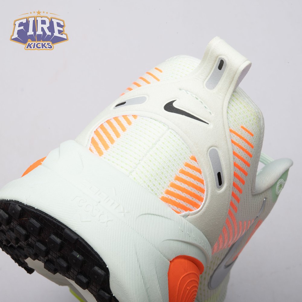 Nike Vomero 18 Barely Green Hyper Crimson HM6803-300 Unisex