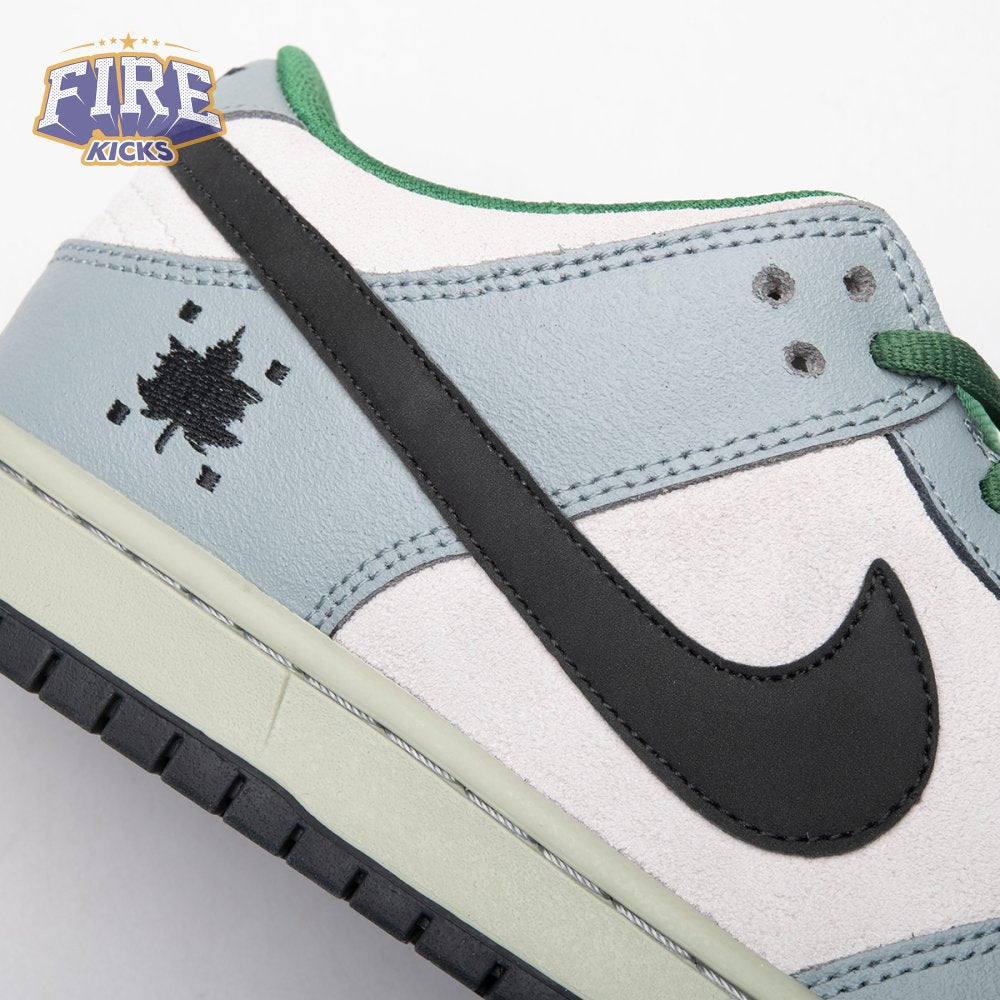 Nike SB Dunk Low Maple Leaf Central Park 313170-021 Unisex