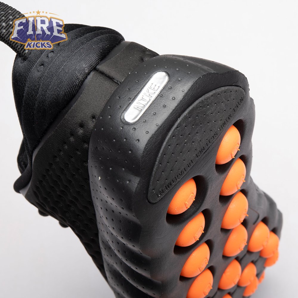 Nike Mind 002 Black Hyper Crimson HQ4308-001 Unisex