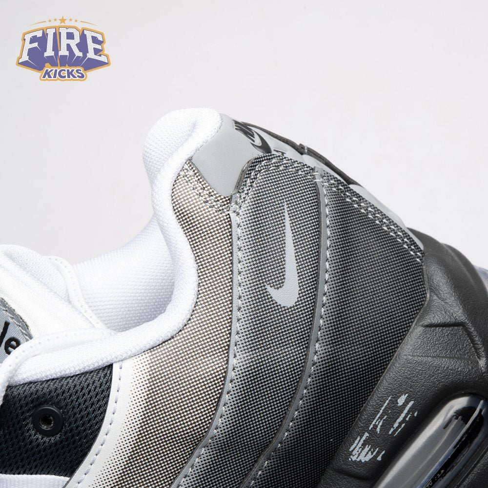 Nike Air Max Muscle 95 Yu-Gi-Oh! Jonouchi II7404-100 Men's