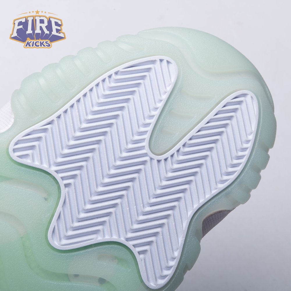 Jordan 11 Retro Low Igloo AH7860-103 Unisex