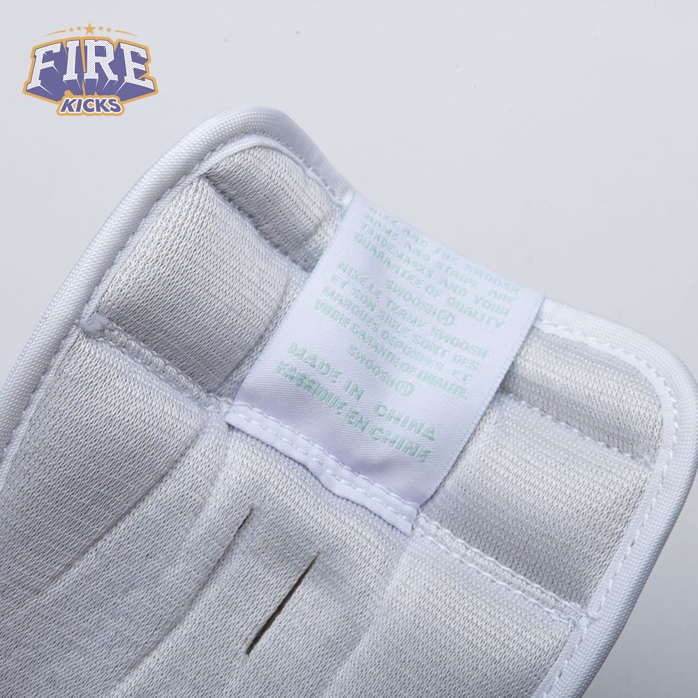 Air Jordan 1 OG Igloo 861428-100 Unisex