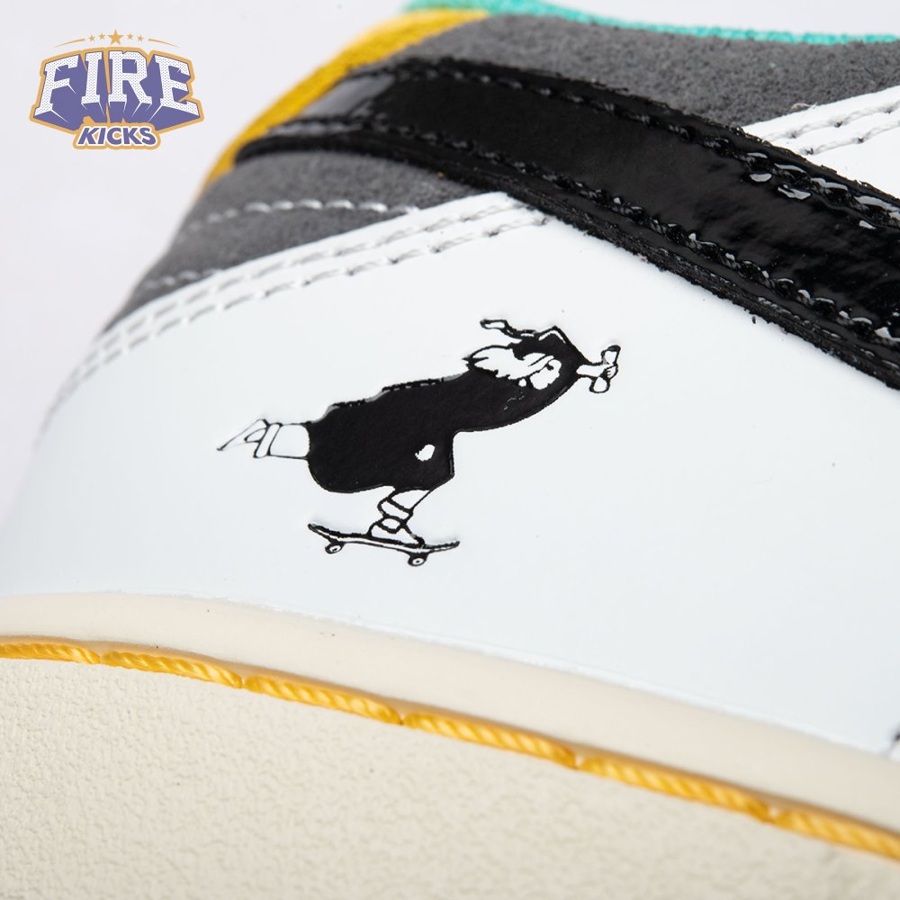 Nike SB Dunk Low CSEF HJ4132-100 Unisex