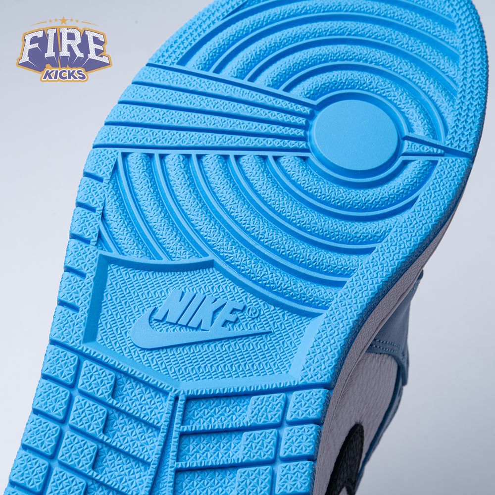 Jordan 1 Retro High White University Blue Black Unisex