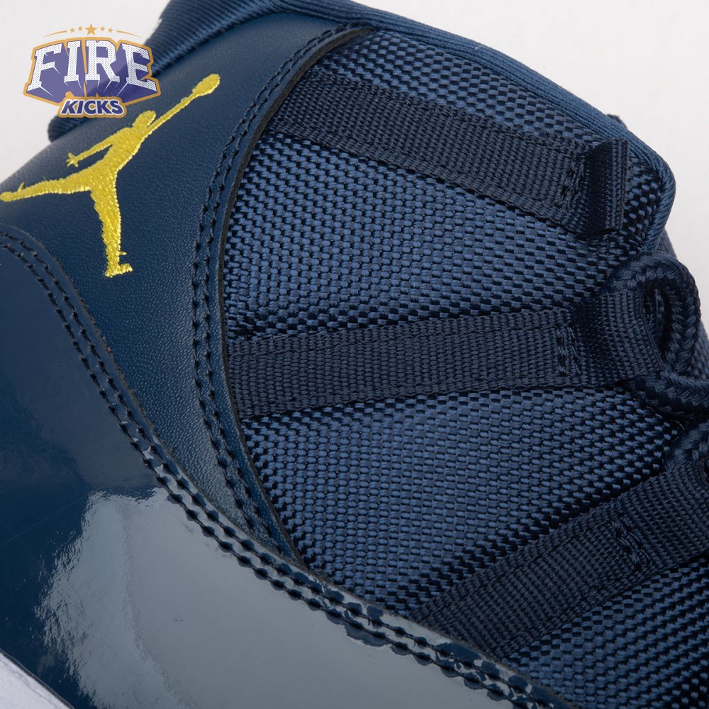 Air Jordan 11 Retro AT7802-115 Men's