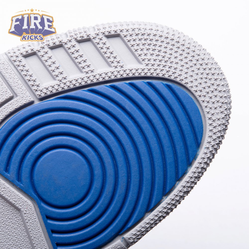 Jordan 3 Retro Varsity Royal Cement CT8532-400 Men's