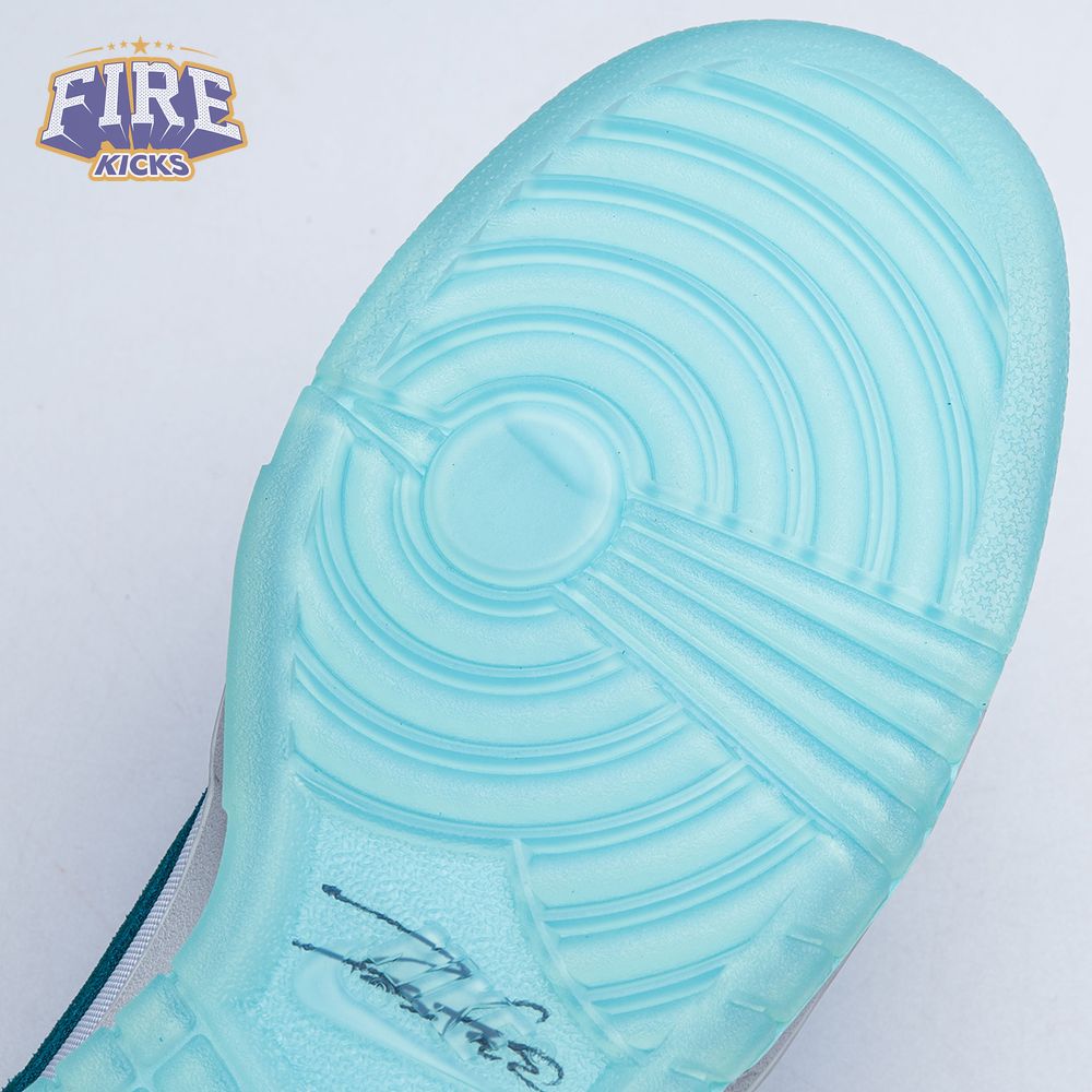 Nike Dunk Low SB 'Bleached Aqua' HF6061 400 Unisex