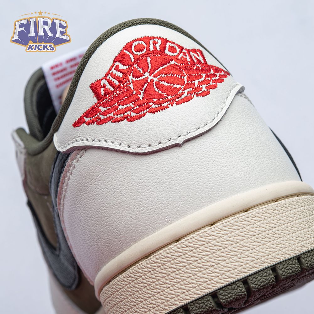 Travis Scott x Air Jordan 1 Low OG Medium Olive DM7866 200 Unisex