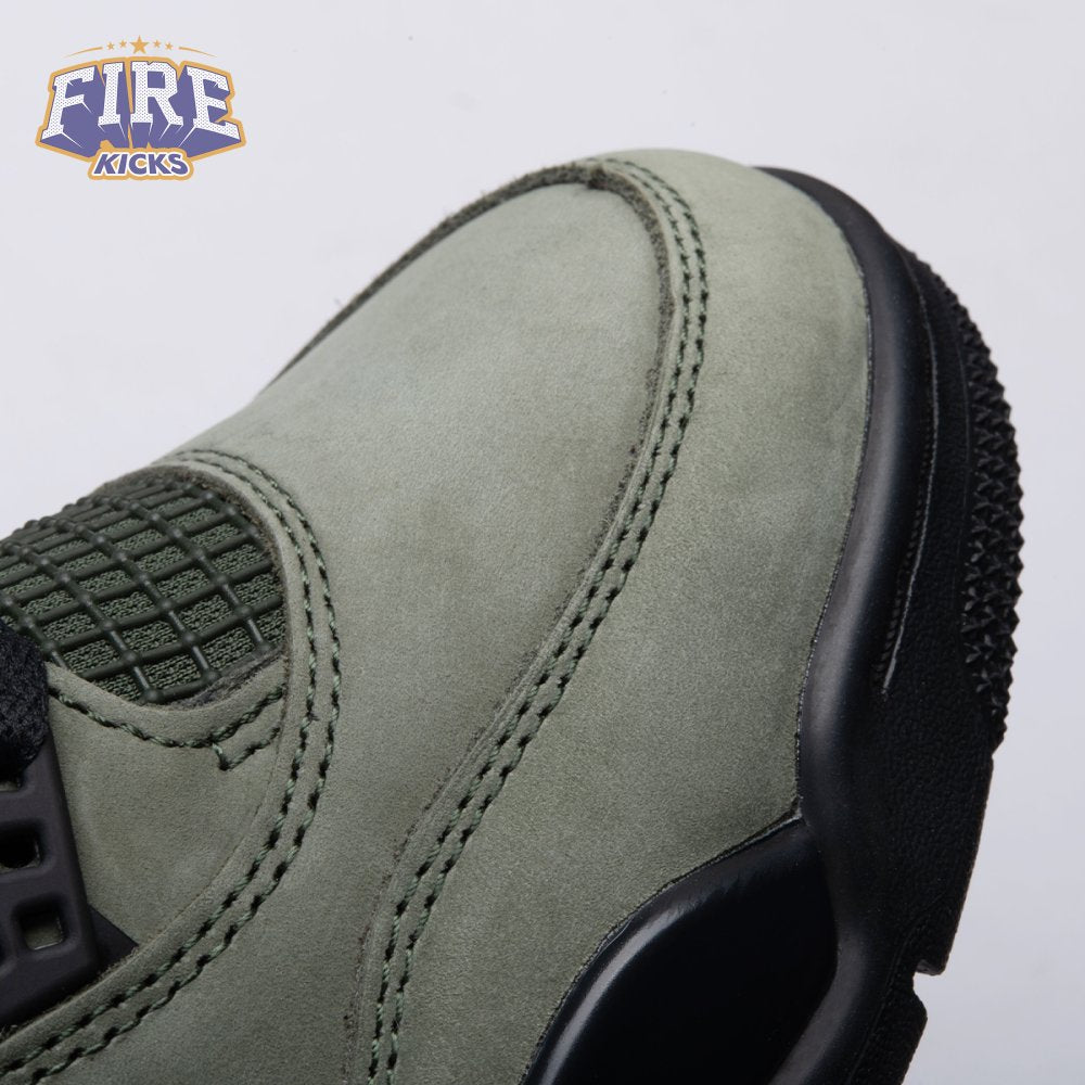Jordan 4 Retro OG SP Undefeated (2025) IB1519-200 Unisex