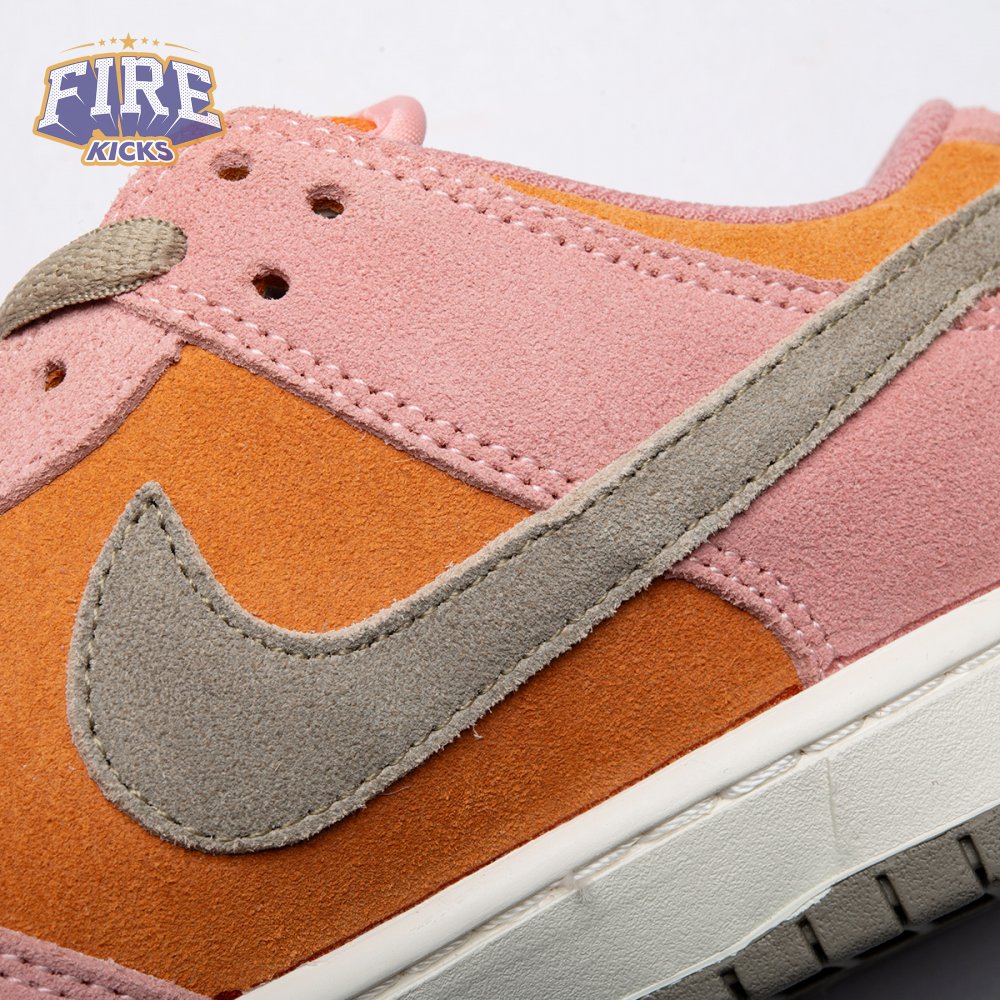 Nike SB Dunk Low Red Stardust HJ4135-600 Unisex