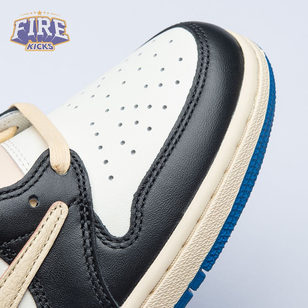 Travis Scott x Air Jordan 1 Retro Low Unisex