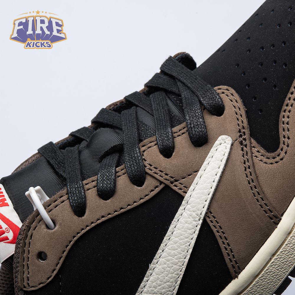 Travis Scott x Air Jordan 1 Low 'Mocha' Unisex