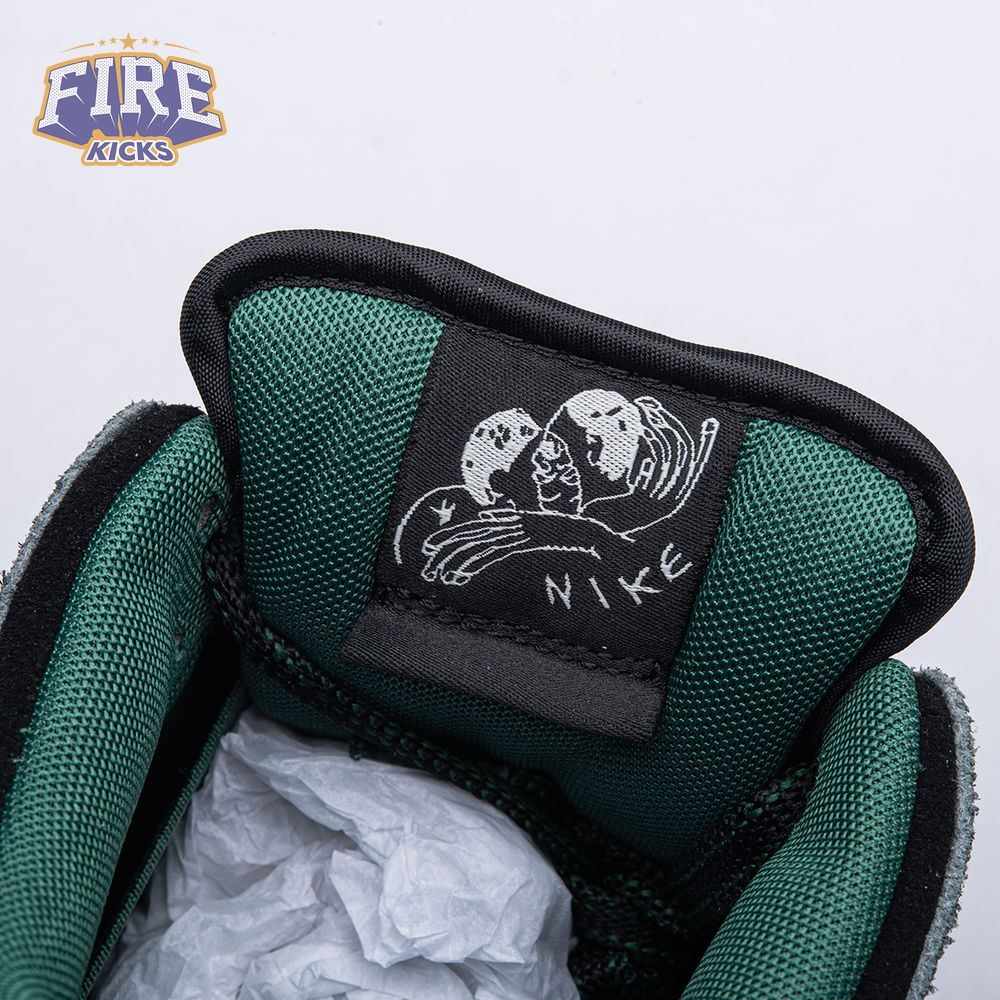 Nike SB Dunk Low There Skateboards HF7743-001 Unisex