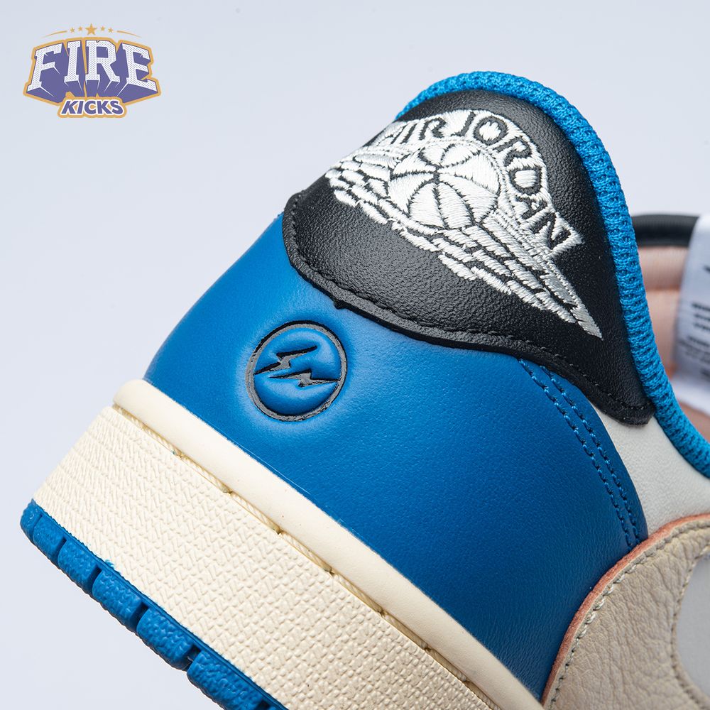Travis Scott x Air Jordan 1 Retro Low Unisex
