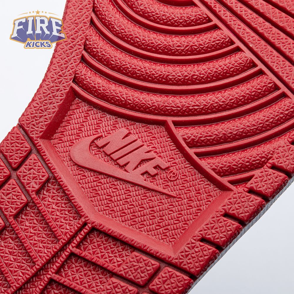 Jordan 1 Retro Chicago Unisex