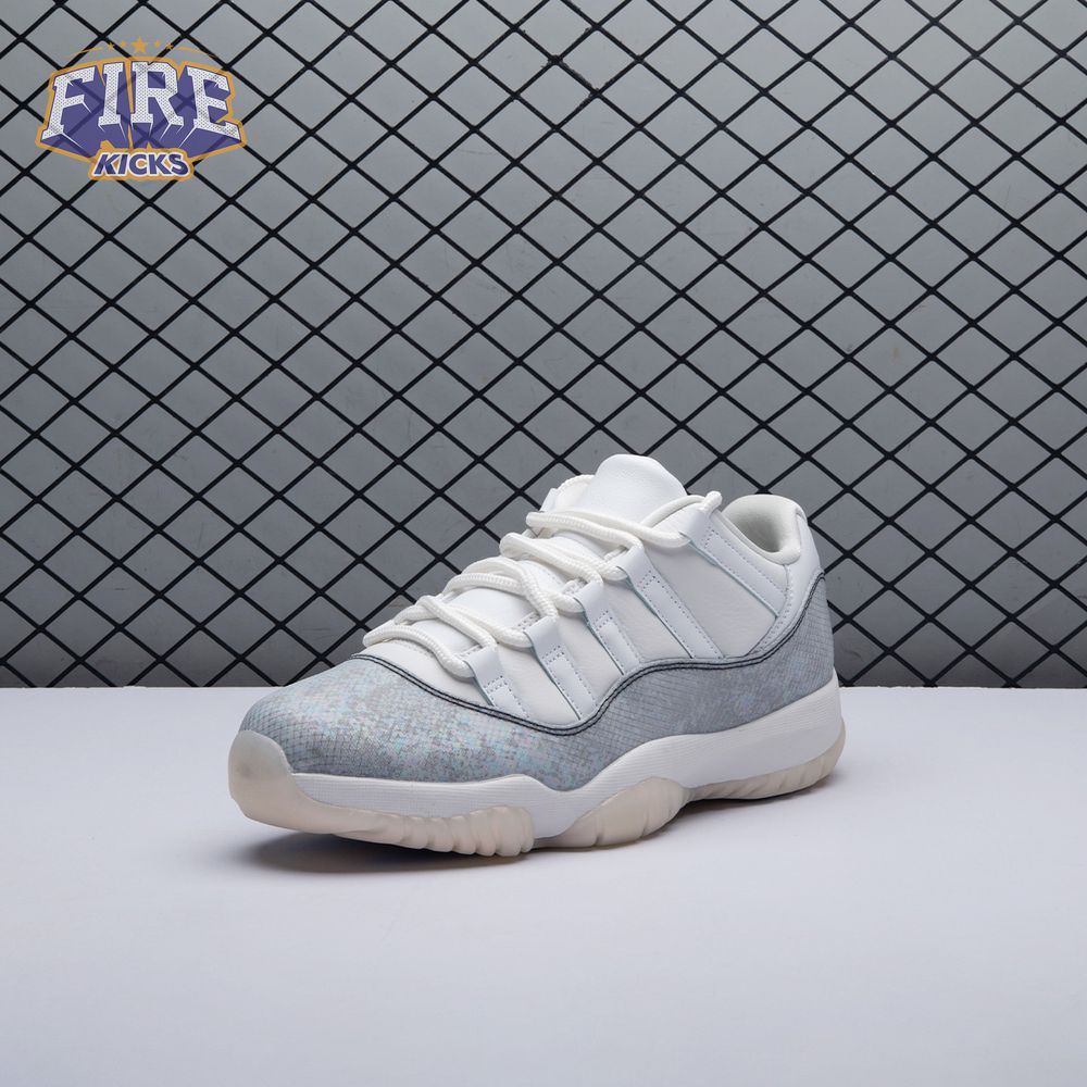 Air Jordan 11 Low "Year of the Snake" HQ7000-001 Unisex