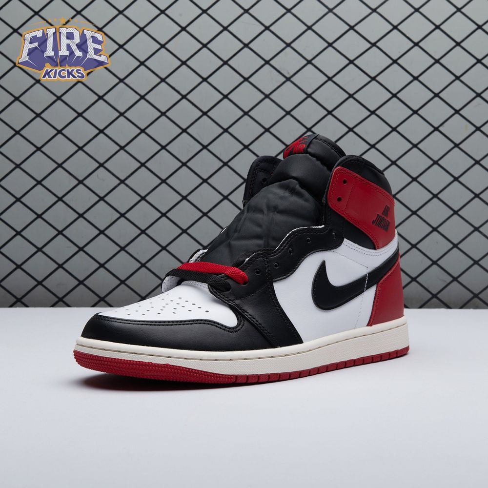 Jordan 1 Retro High OG 'Black Toe Reimagined' DZ5485 106 Unisex
