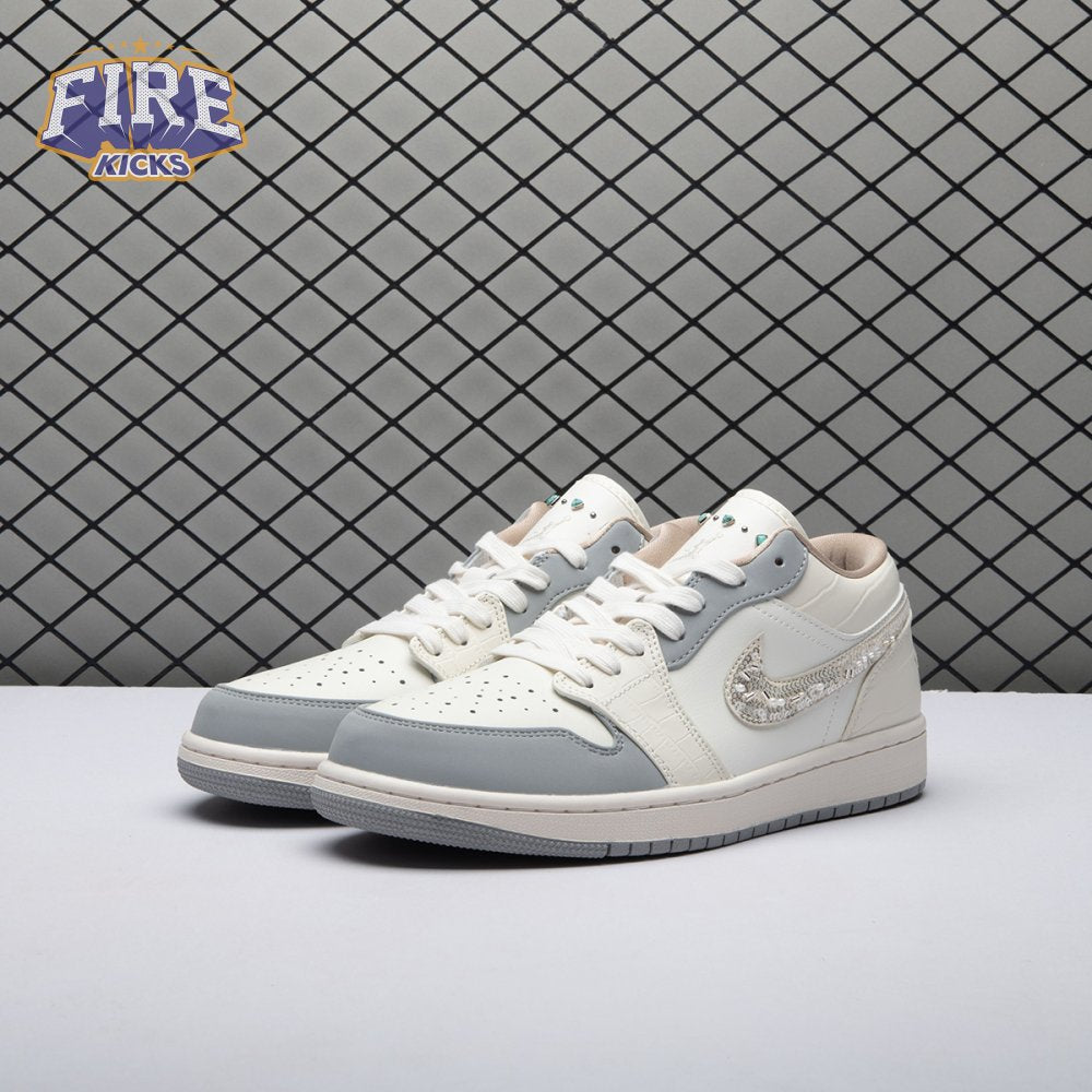 Jordan 1 Low Sail Soft Pearl IH7323-100 Unisex