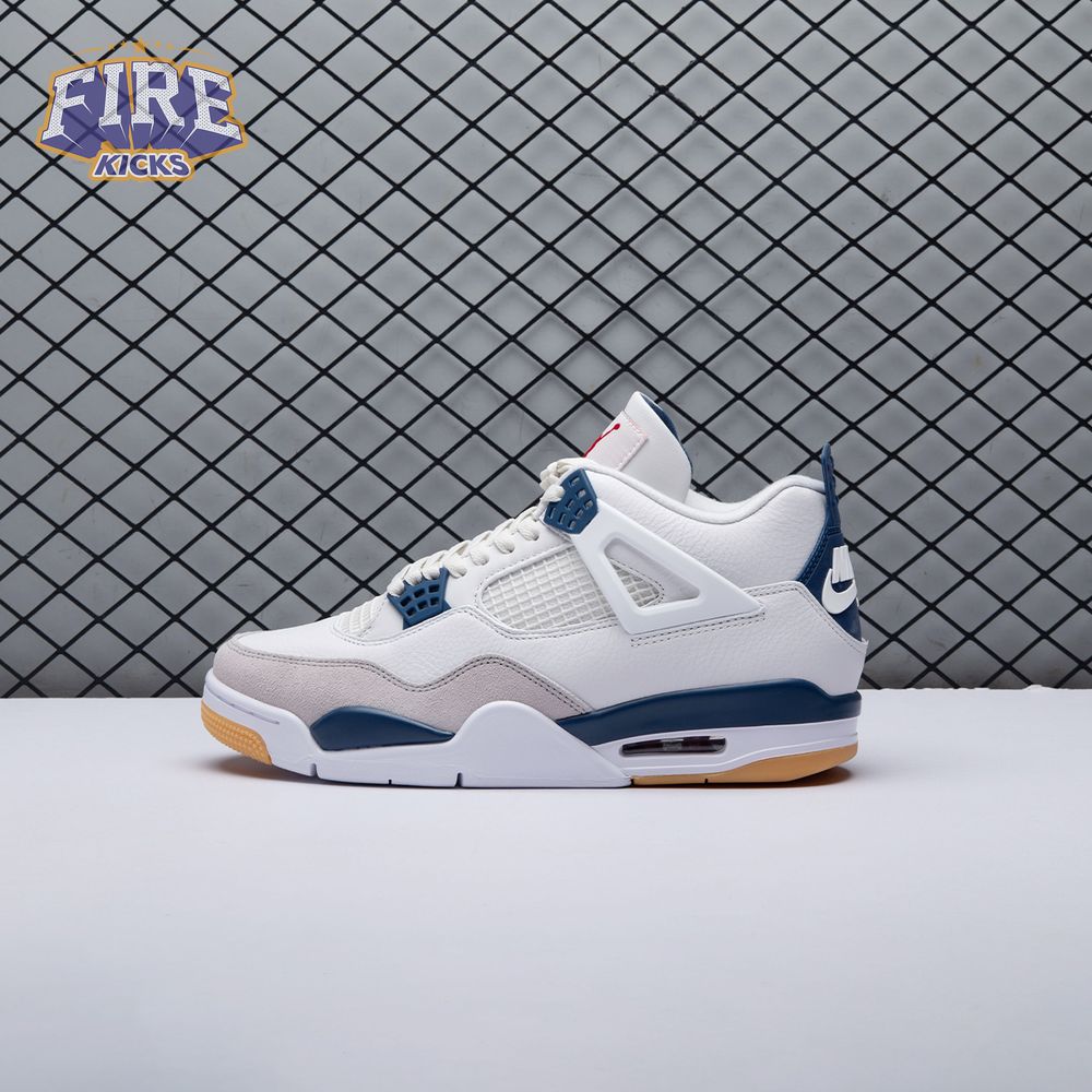 Jordan 4 SB "Summit White/Navy" DR5415-100 Unisex