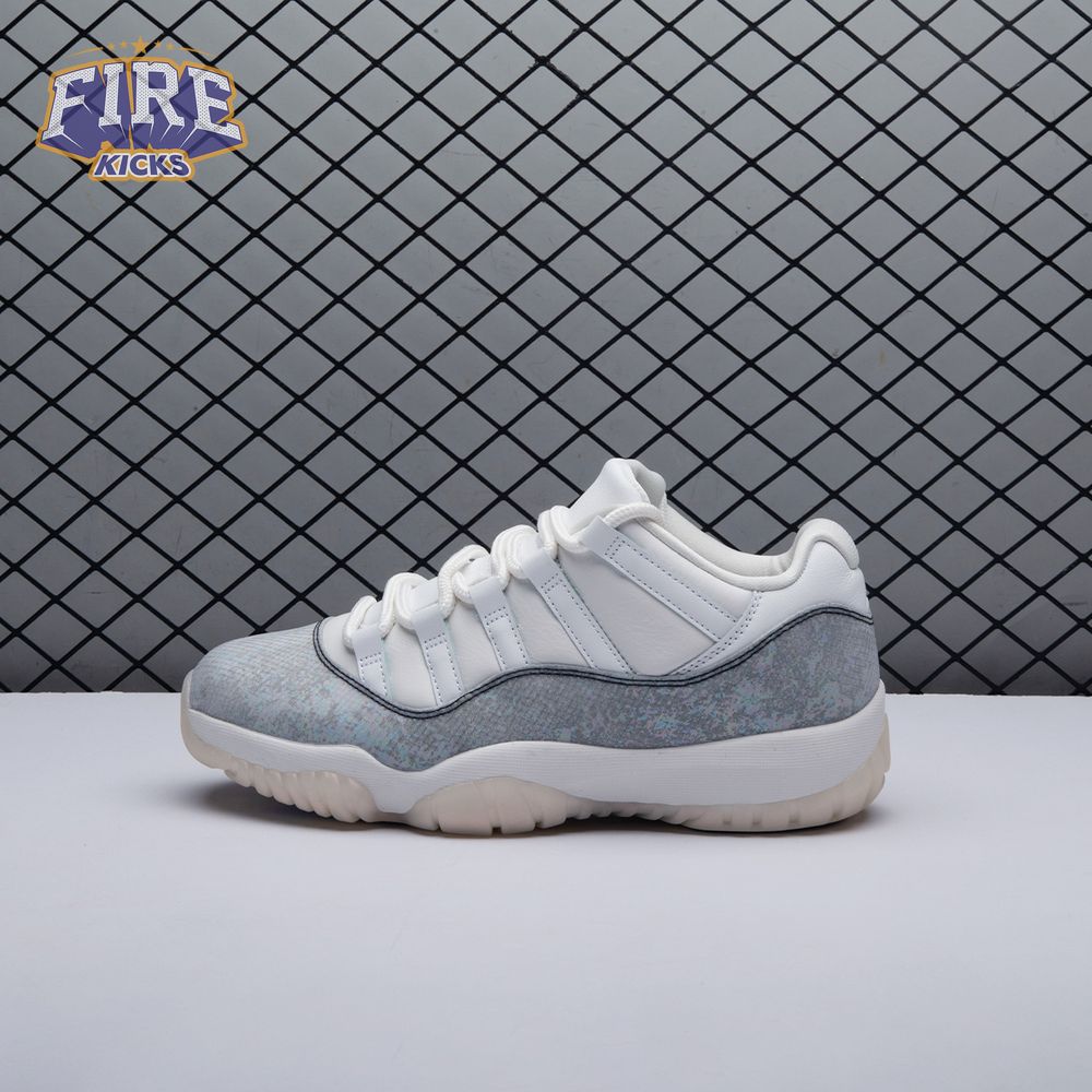 Air Jordan 11 Low "Year of the Snake" HQ7000-001 Unisex