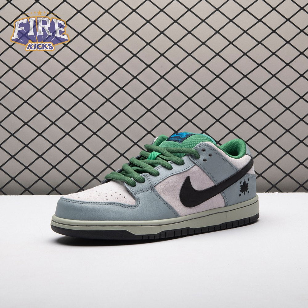 Nike SB Dunk Low Maple Leaf Central Park 313170-021 Unisex