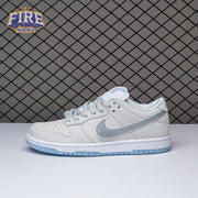 Nike SB Dunk Low White Lobster (Friends And Family) FD8776-100 Unisex