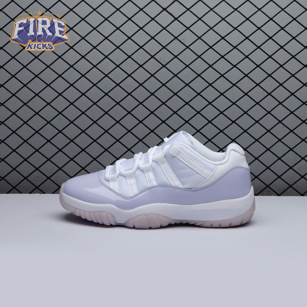 Air Jordan 11 Low "Pure Violet" Unisex