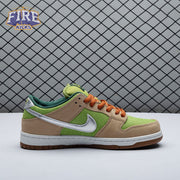 Nike SB Dunk Low Escargot FQ7585 200 Unisex