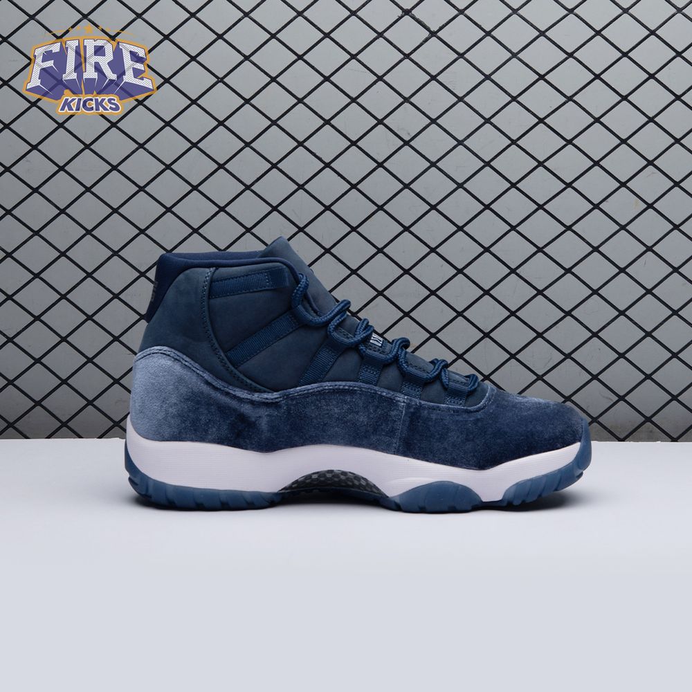 Jordan 11 'Midnight Navy' AR0715-441 Men's