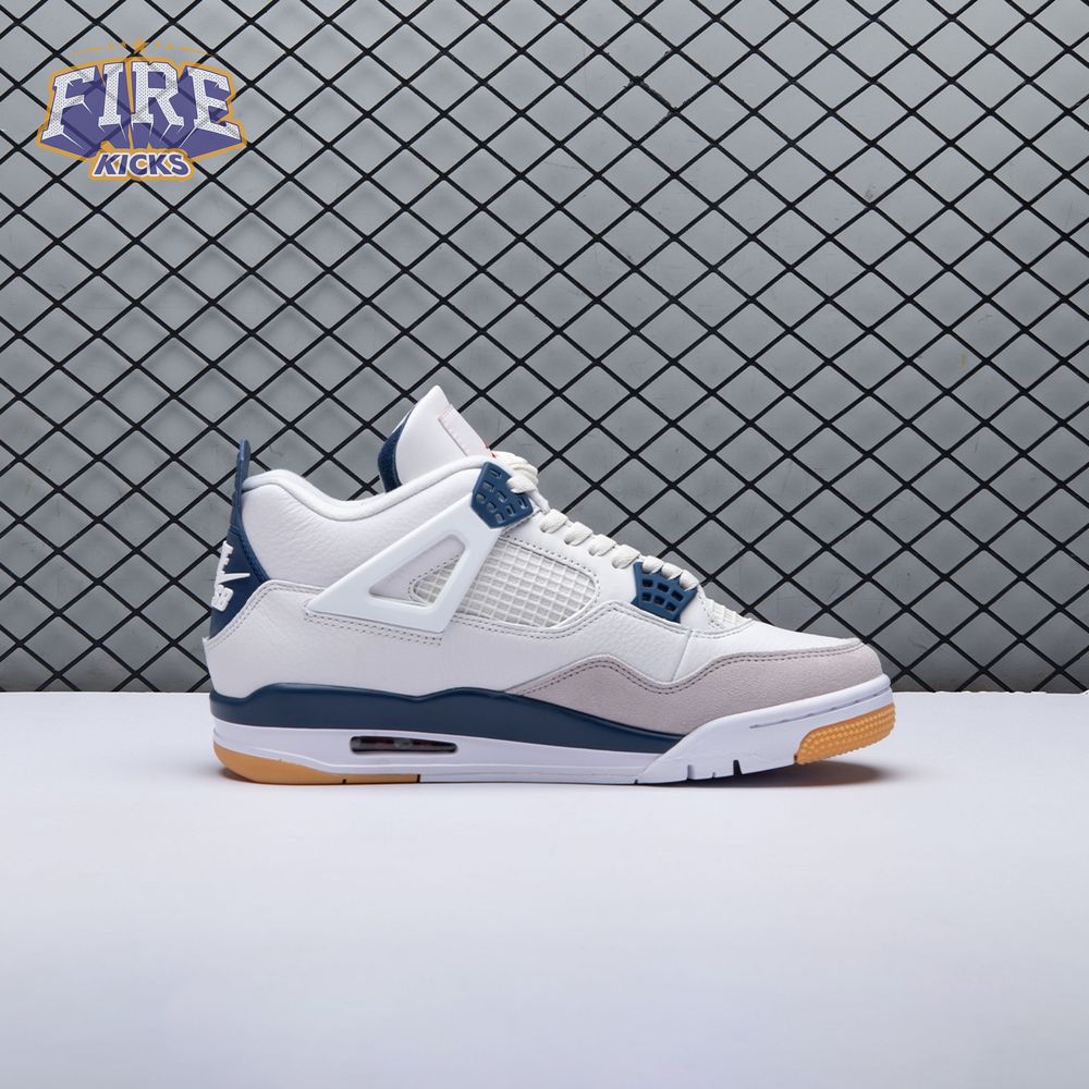Jordan 4 SB "Summit White/Navy" DR5415-100 Unisex