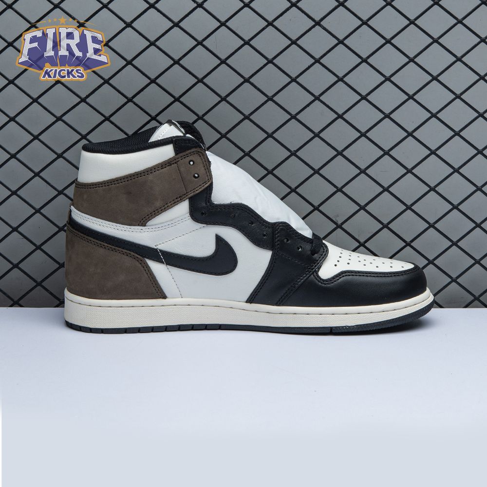 Jordan 1 Retro High Dark Mocha Unisex