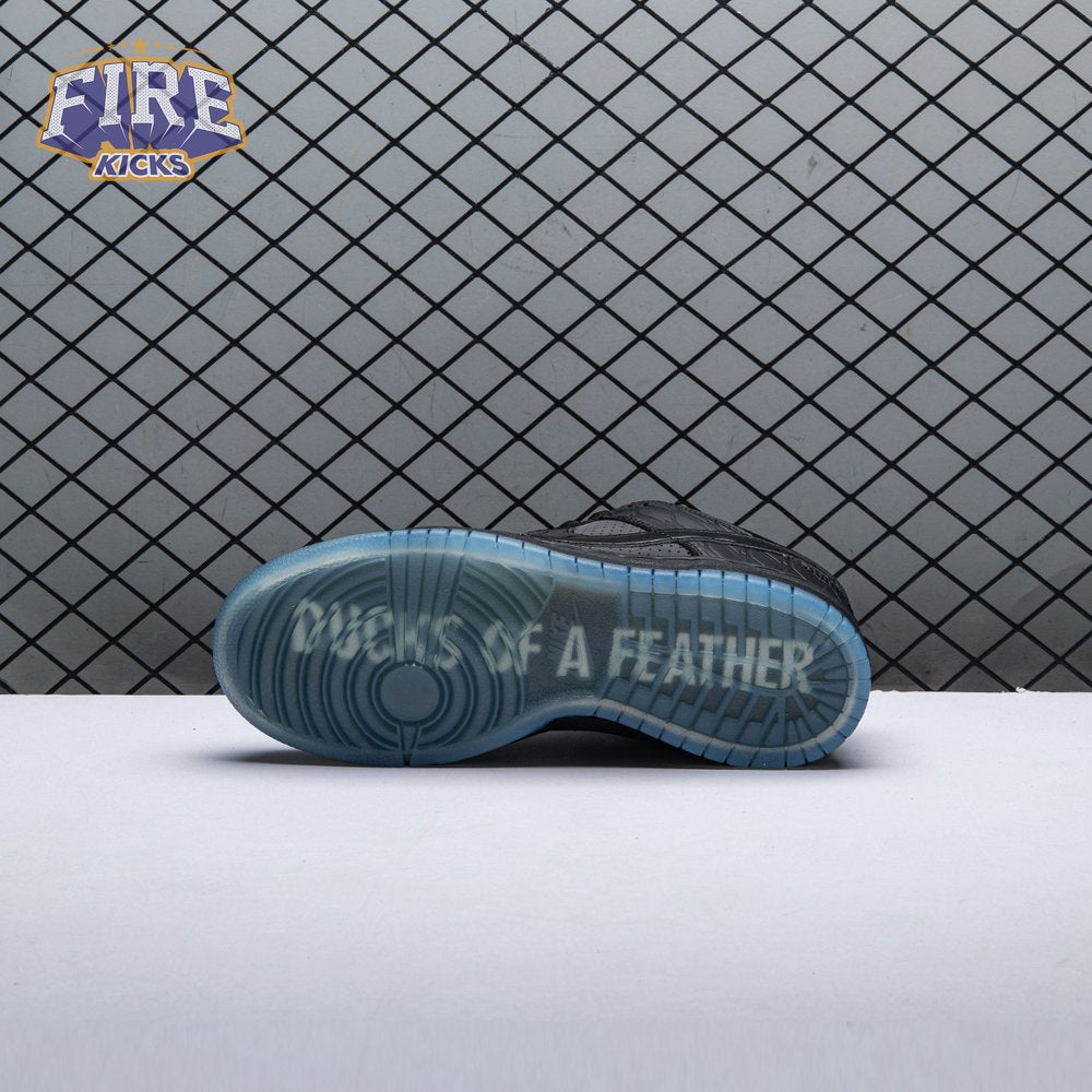 Nike Dunk Low Ducks of a Feather Black University of Oregon PE HV1470-001 Unisex