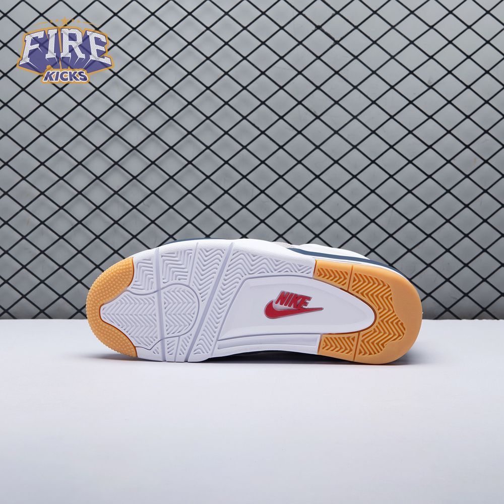 Jordan 4 SB "Summit White/Navy" DR5415-100 Unisex