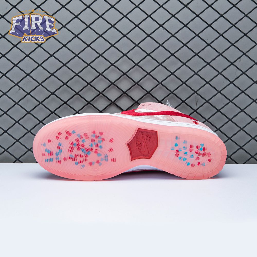 Dunk Low SB 'Valentine's Day' Unisex