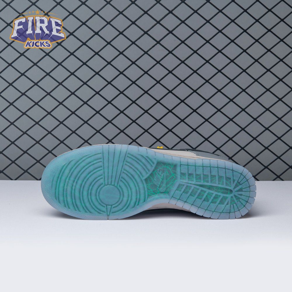 Nike Dunk Low North Carolina A&T DR6187-001 Unisex