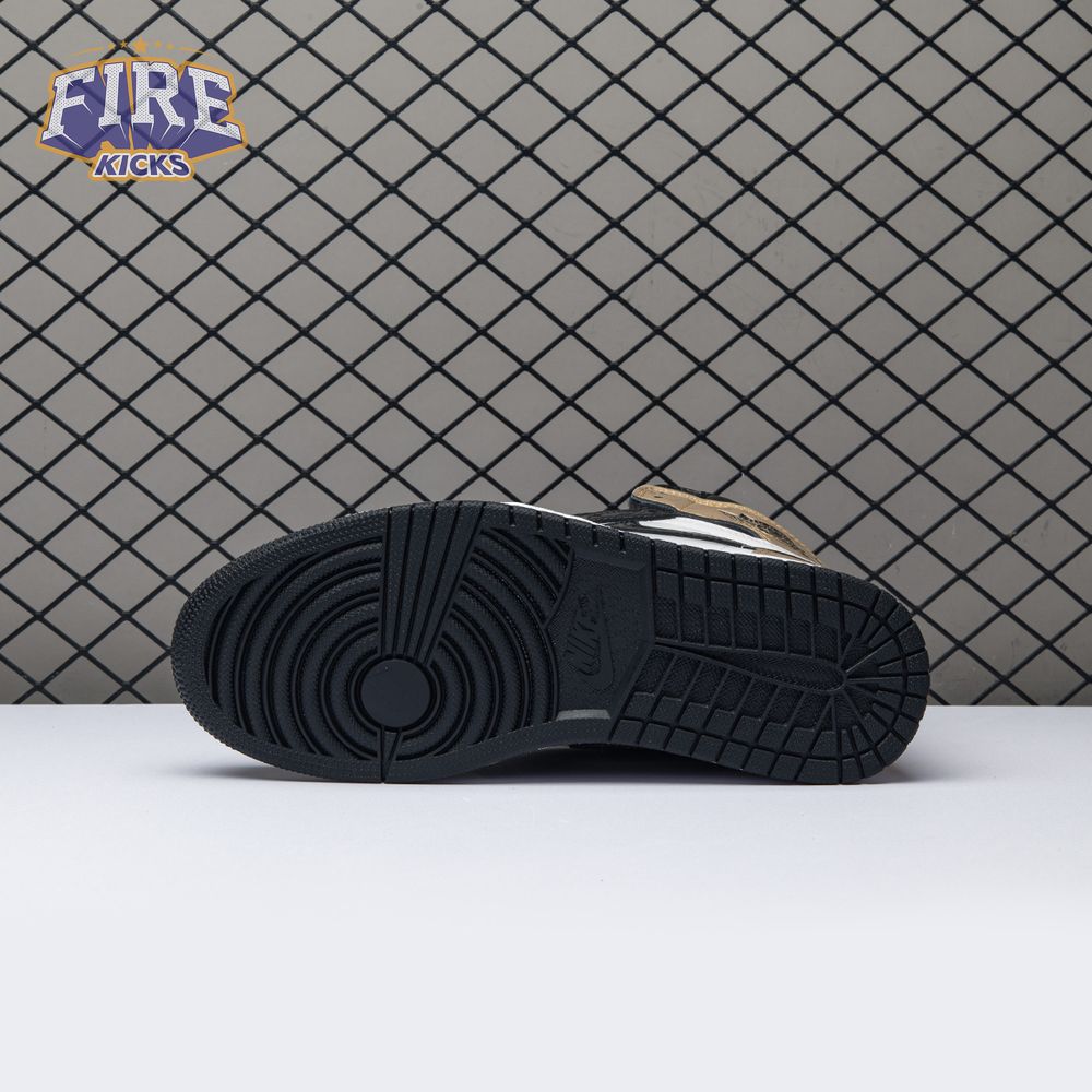 Jordan 1 Retro High NRG Patent Gold Toe Men's